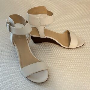 Nine West White Ankle-Strap Wedge Sandals Size 6M